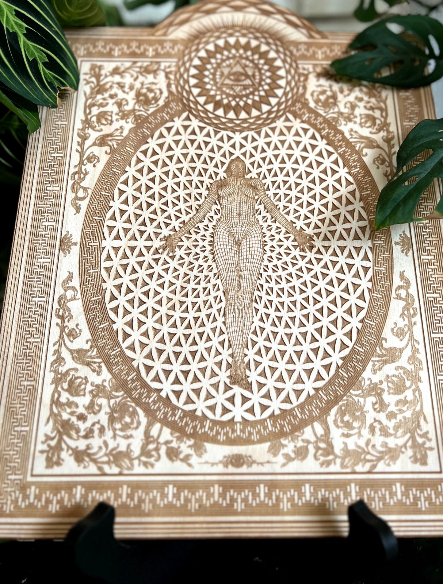 DIVINE FEMININE RISING